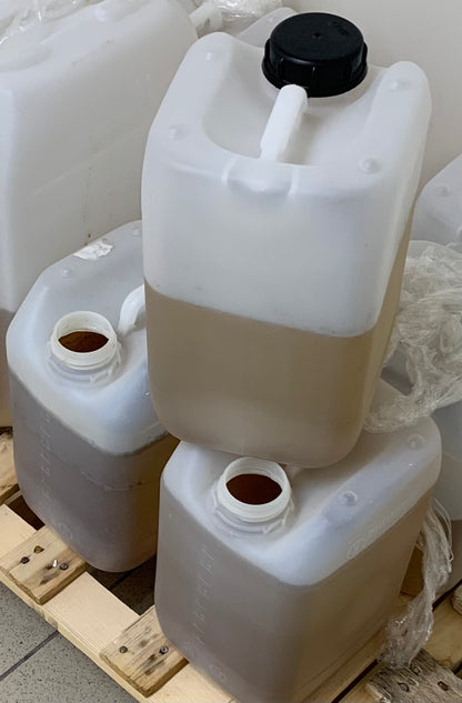 Bulk Snail Mucin for Skincare and Cosmetic Brands - Liquid form